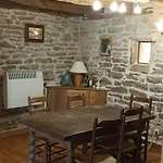 Les Et D'hôtes Du Mas De Bouzou Casa de Férias *