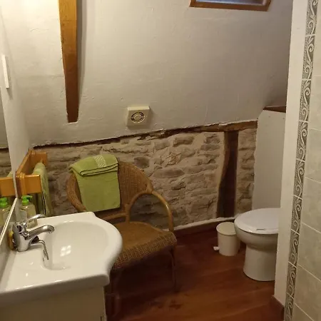 Les Et D'hotes Du Mas De Bouzou