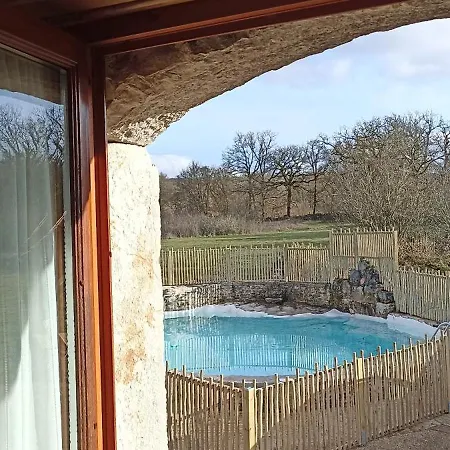 Les Et D'hotes Du Mas De Bouzou Holiday home