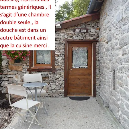 Holiday home Les Et D'hotes Du Mas De Bouzou *